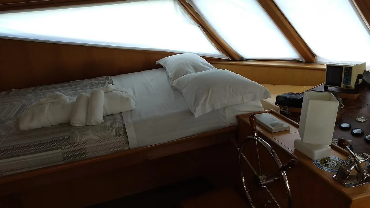 Botel Yacht Fortebraccio Venezia Italien